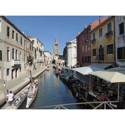 Sestiere Dorsoduro Venezia, a due passi dal ponte dei Pugni