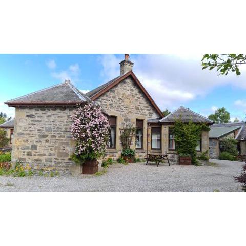 Skye Cottage, Meadowside House, near Kingussie