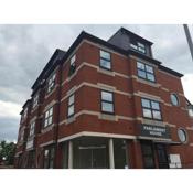 slough central - spacious 2 bedroom, 2 bathroom apartment