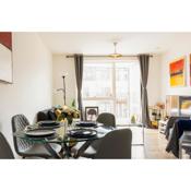 Spacious 2 Bed Apartment in Central Location