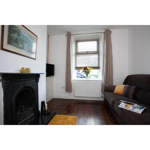 Spacious 3 bedroom Cottage in Whalley