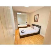 Spacious 3 bedrooms in Edgwar road