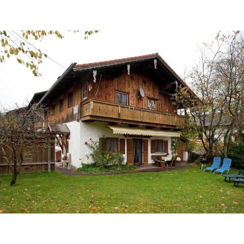 Spacious Apartment in Steingaden near Ski Area