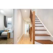 Spacious apartment near Hammersmith staion