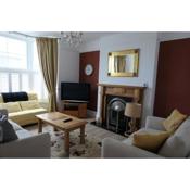 Spacious first floor family flat, Sea view