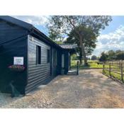 Spacious Garden Lodge at The Chestnuts, Norfolk