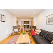 Splendid 2 BDR Apt with Panoramic View, Acton