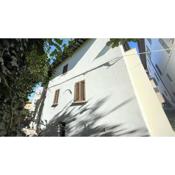 Spoleto central detached villa- car unnecessary - wifi - sleeps 10