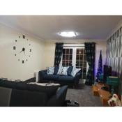 Stewartfield Gardens Apartment