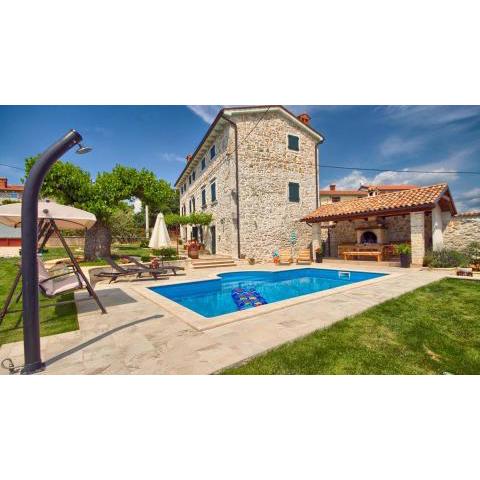 Stone villa Parentium with private pool in Porec