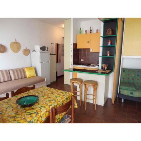 Studio in Porto Santa Margherita 24770