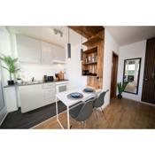 Studio WHITE - Central - Balcony - Fair - Kitchen