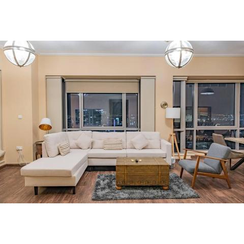 Stunning 1 bedroom w pool in Downtown