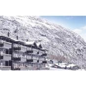 Stunning apartment in Skulestadmo with WiFi and 3 Bedrooms