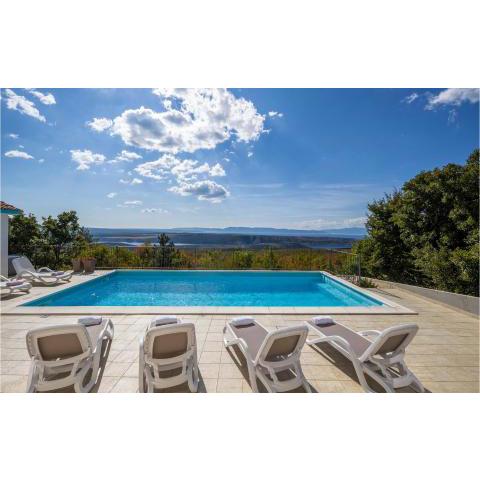 Stunning home in Crikvenica with 3 Bedrooms, WiFi and Outdoor swimming pool