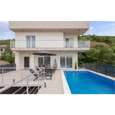 Stunning home in Glavina Donja with Outdoor swimming pool, WiFi and 5 Bedrooms