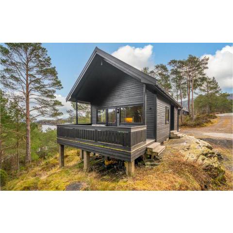 Stunning Home In Valevg With Sauna, Wifi And 4 Bedrooms