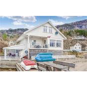Stunning home in Vanvik with WiFi and 4 Bedrooms