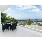 Stunning Seaview 2-Bedroom Apartment