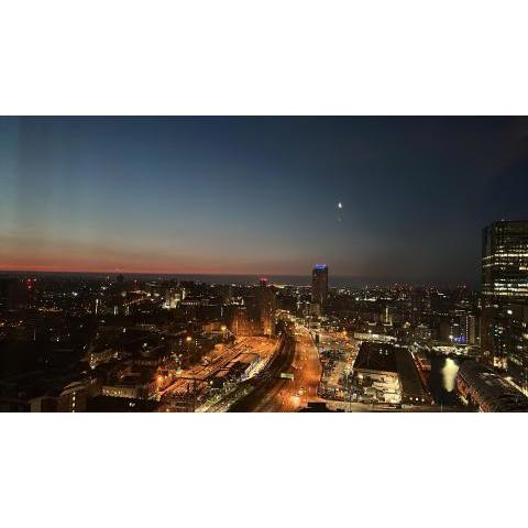 Stunning View 2 Bed Apartment - Canary Wharf City