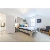 Stylish 2-bed Flat, Quick Access to London Sights