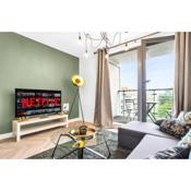 Stylish 4th Floor 2 Bedroom En Suite City Centre Apartment With Parking By Azura Nights