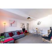 Stylish & Central 2 bedroom apartment - Fast WiFi