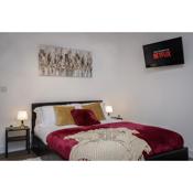 Stylish Studio Flat - Private King Sized Bed