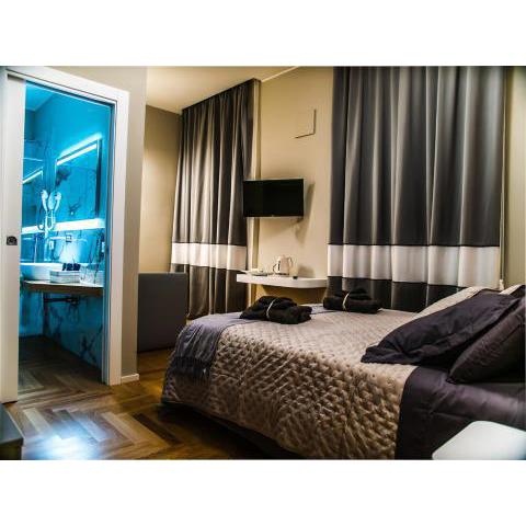 Suites Romae Rex