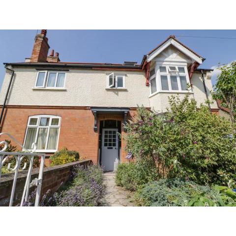 Summer House on Albany Road