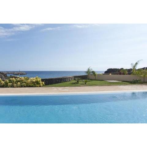 Sun Bay Villas, hot tub, sea views