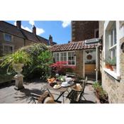 Sun House - Cottage in the Heart of Frome