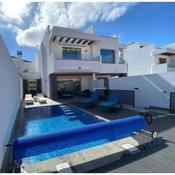 Super cool new villa in Los Cristianos