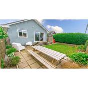 Swallows Croyde - Open plan beach chalet & close proximity to the beach - Sleeps 6