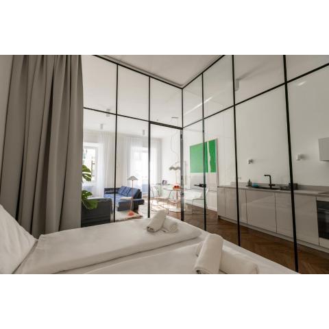 Swanky Residence - Premium Bright Modern