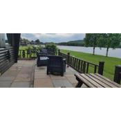 Tegid Lodge- Pine Lake Resort