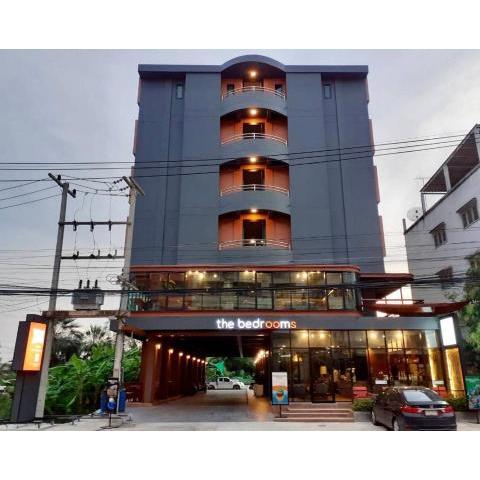 The Bedrooms Maeklong and Services Apartment