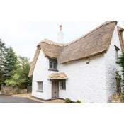 The Bee Cottage Rutland - 17th century thatched.