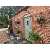 The Bolthole barn with wood-fired hot tub