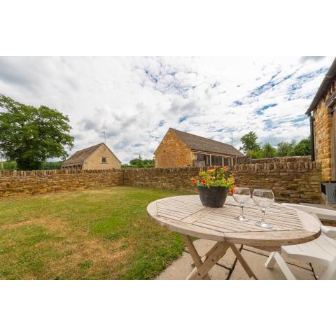 The Drey - Ash Farm Cotswolds