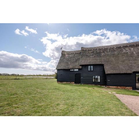 The Hayloft Valley Farm Barns Snape Air Manage Suffolk