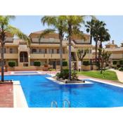 The hideaway a 2 bed ground floor apartment a few steps from the pool on Albatros Los Alcazares AC and Fast wifi