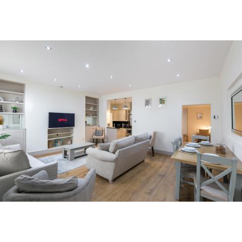 The Notting Hill Residence - 2 BR Apartment Close to Hyde Park