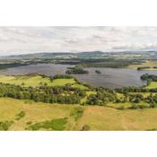 The Old Barn - cottage with spectacular lake view