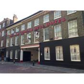 The Royal Victoria & Bull Hotel