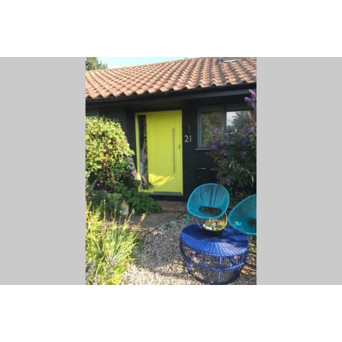 The Yellow Door Whitstable - Peaceful retreat close to beach