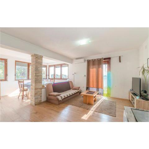 Three-Bedroom Apartment in Biograd