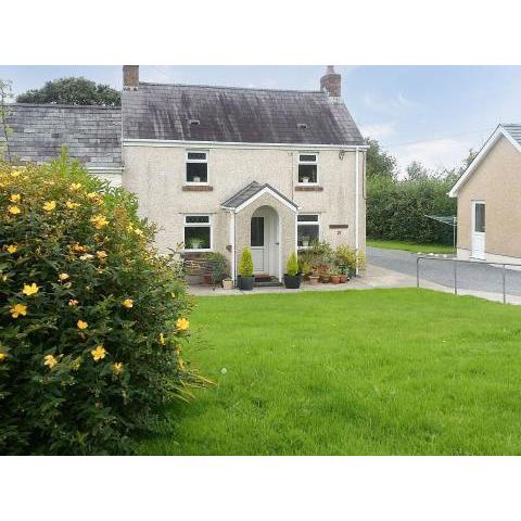 Tirmynydd Farm Cottage