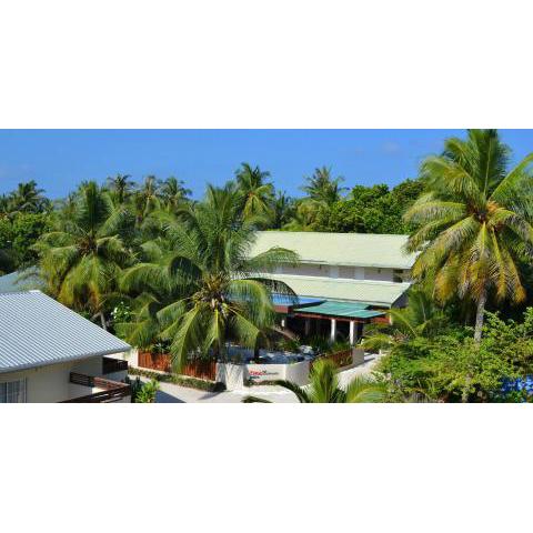 TME Retreats Dhigurah