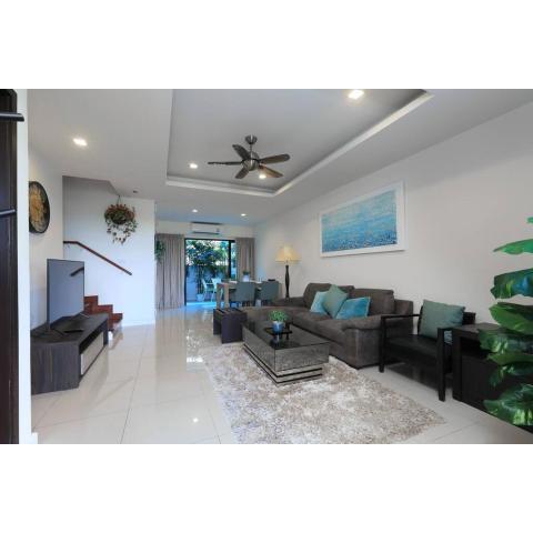 Townhouse 3 br Laguna Bangtao Beach by CapitalPro